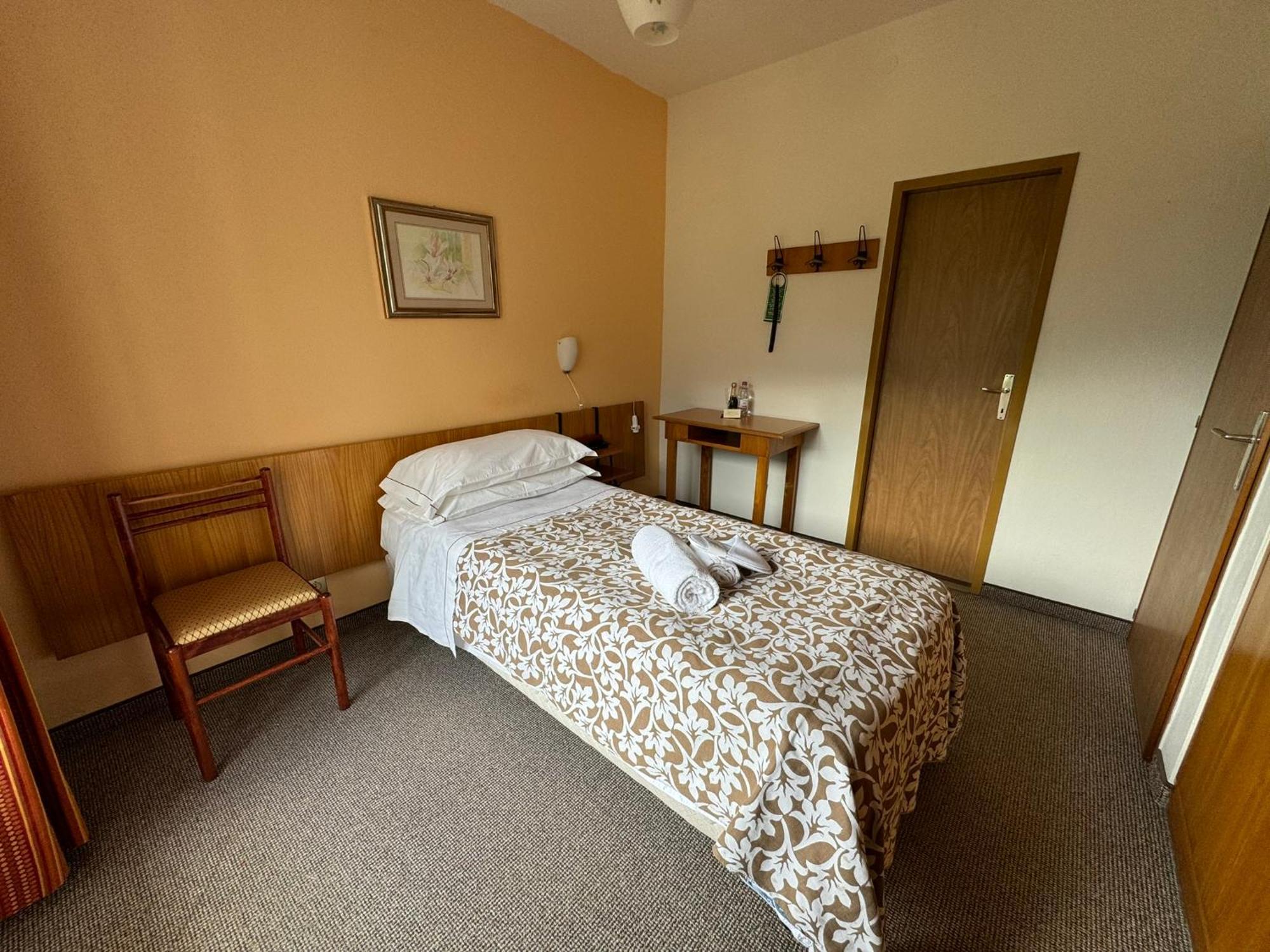Garden Hotel Bellariva Molveno Habitación foto